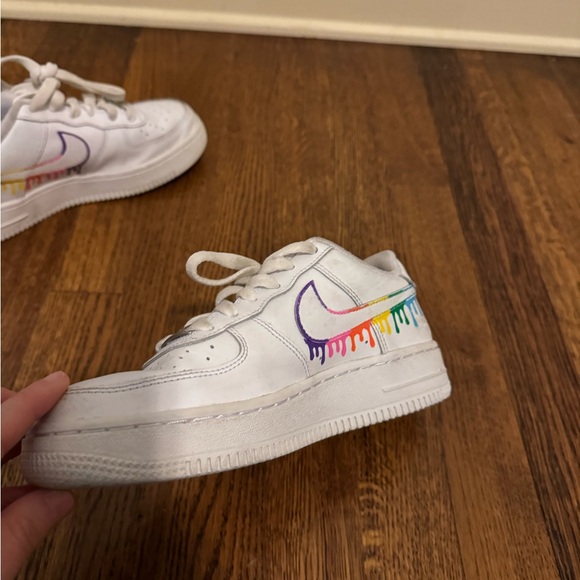 Nike Air Force 1’s with custom rainbow drop design (size 4.5Y) - Picture 4 of 6